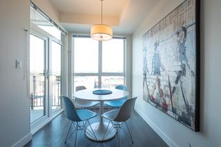 Stylish Modern Apartment In The Heart Of Old Town Victoria - 1