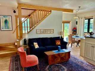 Three Sisters Meadow Sweet Retreat - 0