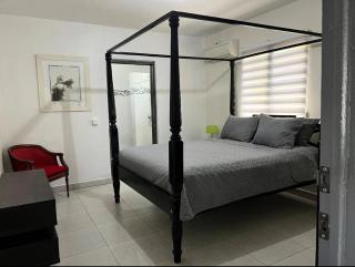 Spacious 3 Bedroom 2 Bathroom Marigot Home - - 6