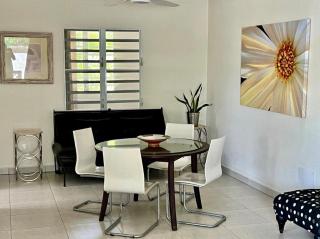 Spacious 3 Bedroom 2 Bathroom Marigot Home - - 0