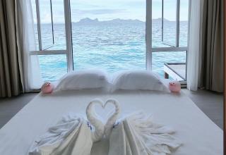 Bubblefish Water Villa - - 6
