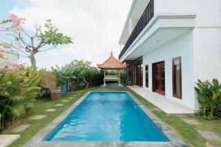 Villa Ajeg Tumbak Bayuh - Sunset and Rice Paddy Views - Canggu - 6