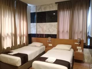Golden Leaf Boutique Hotel Nusa Idaman Formerly Known as Ariana Hotel - Johor Bahru - 9