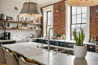 June's Urban Retreat in Frankfort - Louisville - 9