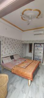 Govind Niwas Guest House - Ayodhya - 3