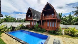 Kayu Joglos Ubud - 3