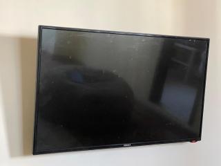 A cozy budget friendly studio apartment near 22 - 4