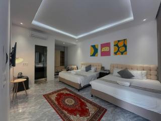 TheDreamers Farm - - 6