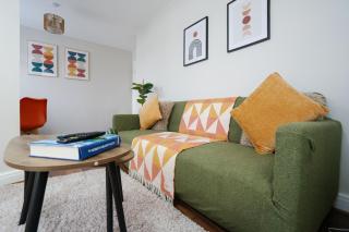 Cozy Waterfront Apartment - Free Parking & Wi-Fi - Preston - 5