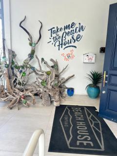 South Florida Spacious Oasis 4BR Retreat with 2 King Beds, Amazing Pool, near Beaches - Deerfield Beach - 1