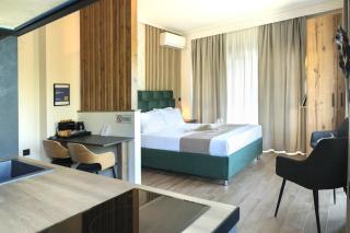 PLAZA ELEGANT SUITE center - Volos - 9