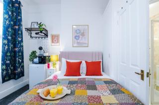 Jephsons Lodge Studio 7 - Town Centre, WiFi, Free Disney & Prime - Leamington Spa - 4