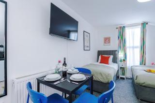 Jephsons Lodge Studio 9 - WiFi, Town Centre, Parking, Free Netflix - Leamington Spa - 1