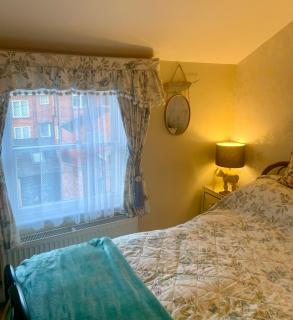 Abbey and Esk Bed and Breakfast - Whitby - 4