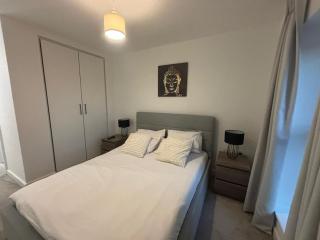 Lux Apartment - Colindale - 1