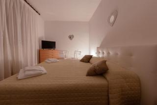 La Casina Di Monica - Ravena - 7