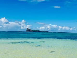 Coin de Mire Beachfront Duplex - Cap Malheureux - 8
