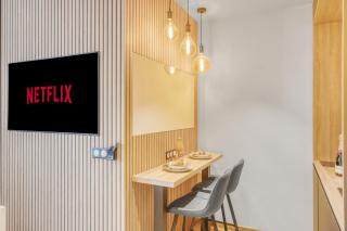 Hypercentre Studio West à 2minutes du Palais des festivals - 8