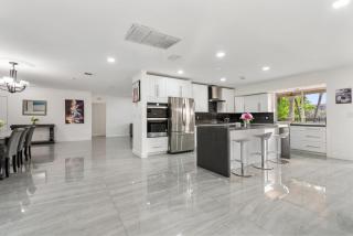 Emerald Hills Haven - 8