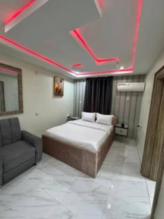Iris Chen Hotel and Suites - Mama - 5
