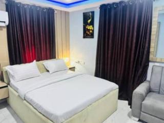 Iris Chen Hotel and Suites - Mama - 1