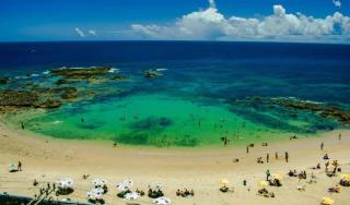 Flat carnaval na orla da Bahia meu Rei, com ar, piscina, praia, Oxente, Stay Here em Ondina, juntinho da Ufba - 1