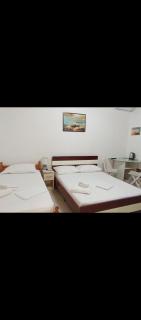 Dona's Room - Sarandë - 3