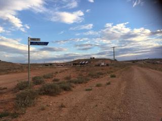 Earthworm Underground House No1 - 1