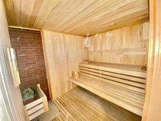 House with pool and sauna - 8