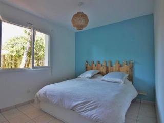 Villa familiale au Cap Ferret: face aux dunes, proche plage, grand jardin et terrasse, 10 pers - FR-1-736-8 - 1