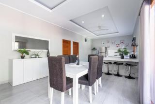 3 Bedroom Villa Mawar walk to Beach Legian - Legian - 9