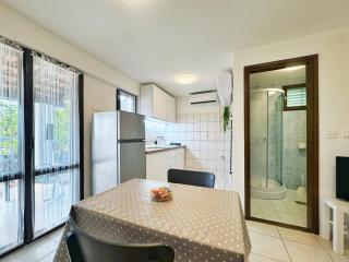 Apartments Jan - Banjole - 8