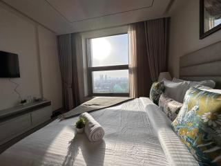 Luxury Service apartment - AIPL Joystreet Gurgaon - Gurgaon - 5