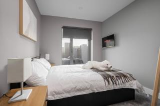 Dockside Escape By Royal Albert Dock - Liverpool - 6