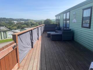 CaravanSleeps6-Parking-Pool-Mountain-PetsOk - Aberystwyth - 6