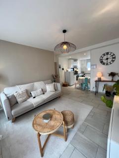 Le Bellevue - T3 - Gare & Les Jardins Darcy - Parking Free - Dijon - 9