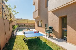 Villa Dar Yas, Luxe à 15min du Centre avec Piscine Chauffée, Cuisinière, Chauffeur, Air Hockey, Ping-Pong & Jeux de Société - Marrakesh - 5