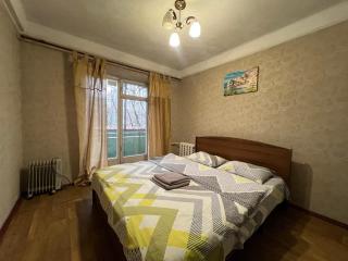 Квартира эконом-класса возле метро Левобережная - Kiev - 0