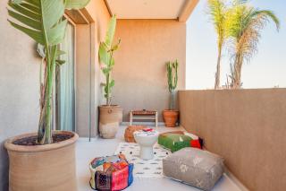 Villa Dar Yas, à 20min du Centre avec Piscine Chauffée, Cuisinière, Chauffeur, Air Hockey, Ping-Pong & Jeux de Société - Marrakech - 1
