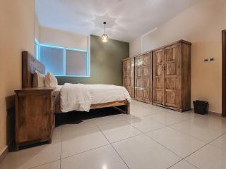 Exquisite 2 bed in Marina - 8