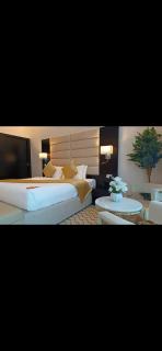 Cozy Dubai Marina Suite - 4