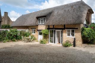 Luxury Thatched Cotswold Cottage, amazing location - Cheltenham - 6