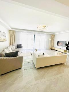 elegant urban escape apartments fully equipped gym, ample parking space,swimming pool,children playing ground and amazing city views - Nairobi - 4