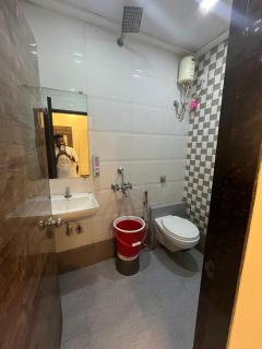 HOTEL New Shahi Palace INN T-2 - Mumbai - 7