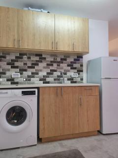 Sophisticated Modern retreat - 5