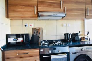 Urban cozy -sea view with pool and gym access - 1