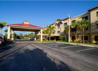 Best Western Plus Sebastian Hotel & Suites - Sebastian - 7