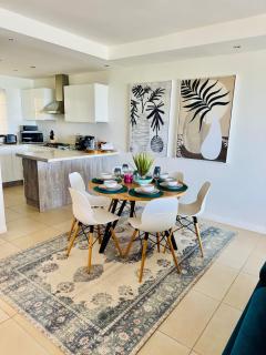Coin de Mire Beachfront Duplex - Cap Malheureux - 3