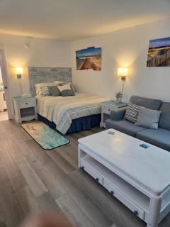 Getaway At The Marina - 8