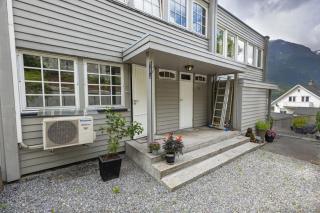 Cozy Trolltunga townhouse, 5 min walk to city center - Odda - 5
